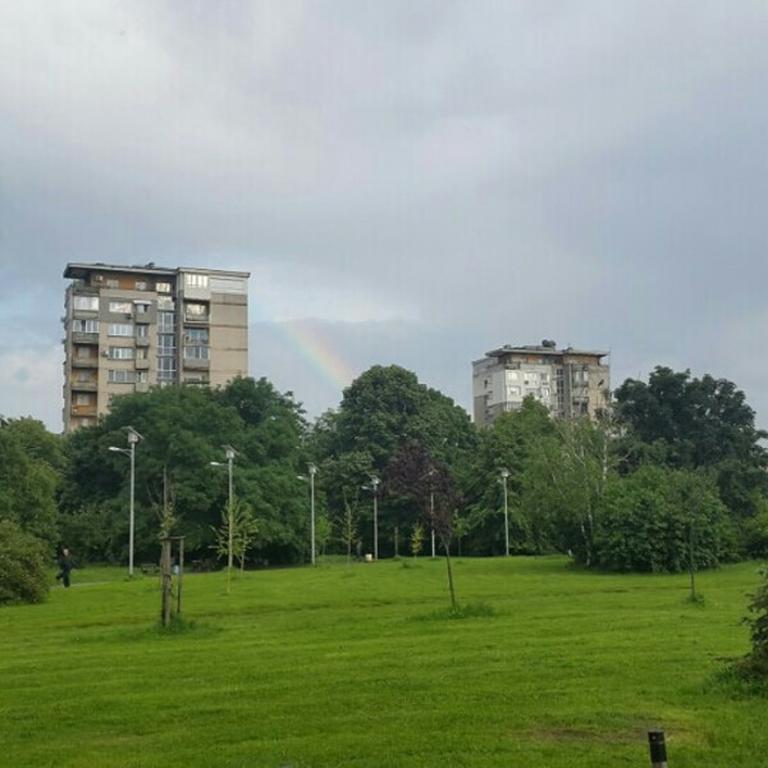 Design Apartment In Park Sofia Bagian luar foto
